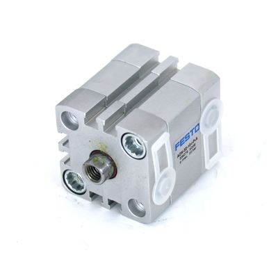 ADN-32-10-A-P-A FESTO Bouteille d'air pneumatique 536269 Trait de 10 mm de diamètre de piston 32 mm de fil de tige de piston M10x1.25