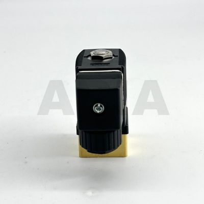 00134239 220V 6013 Type IP65 soupape solénoïde BURKERT G1/8 pouce * 2/2 normalement fermée