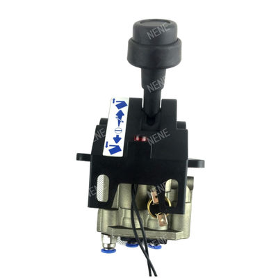 Ventilateurs de commande combinés à 4 trous pour camions à décharge 4CV-D