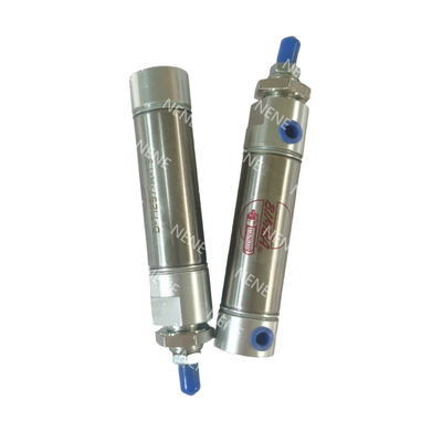 E-20-25-U cylindre à piston à double action pour le fonctionnement de l'air comprimé