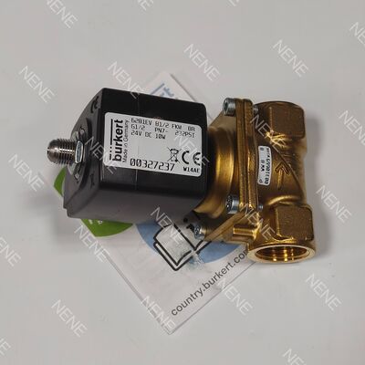 00253156 6281 G2 2/2 normalement fermé 50.0 trou d'écoulement NBR scellé DC24V Corps en laiton Burkert soupape solénoïde 6281