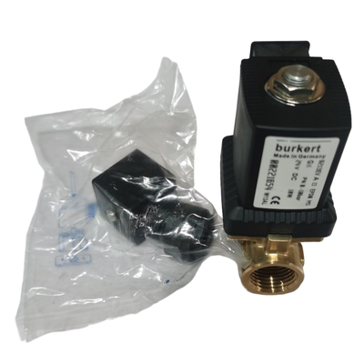 Matériau du corps en laiton, soupape d'eau 3/4 port Taille de précision conçue, adaptée aux systèmes de fluides commerciaux et industriels 221674
