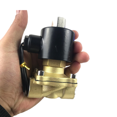 FKM Matériau de scellé Viton Pilote Diaphragme Solénoïde Valve Fonctionnant dans une plage de 0 à 0,5 MPa Pression pour l'automatisation industrielle 2W-200-20