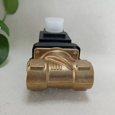 Électrovanne d'origine Burkert 00221605 6213 NC, port G1/2, joint NBR à 13 orifices, boîtier en laiton, fonctionnant à -10 ℃ à 80 ℃ 0-10bar, AC220V 8W