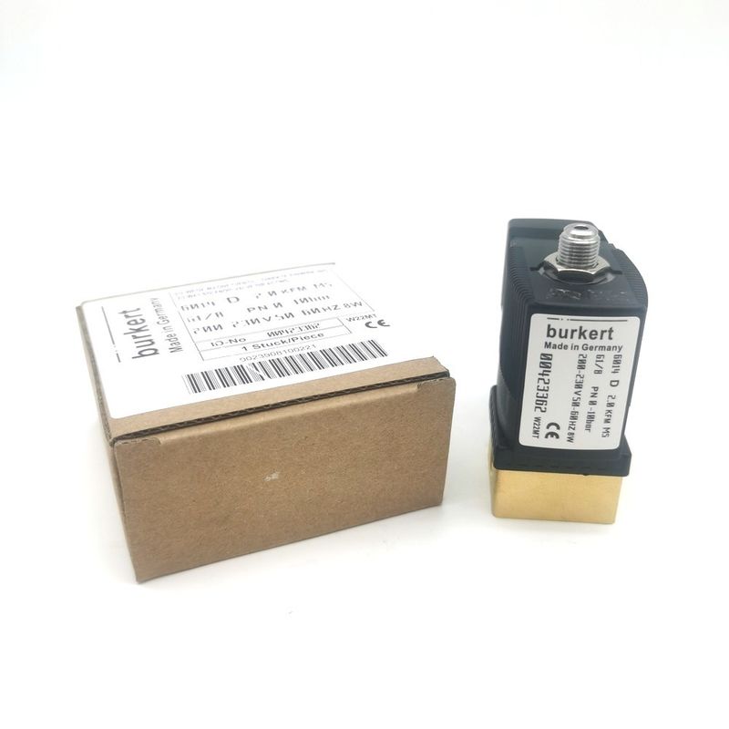 2/2 Normalement ouverte 00295651 Bourkert soupape solénoïde 20 trous d'écoulement FKM (caoutchouc fluoré) Corps de soupape en laiton scellé AC220V 8W 1-25bar