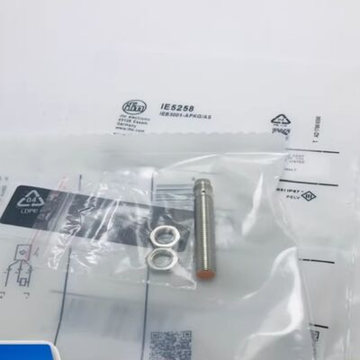 Sifm Efector IE5287 Capteur de proximité inductive, cylindrique, 2 mm, CC, PNP-NO, M8 à 3 broches, protégé